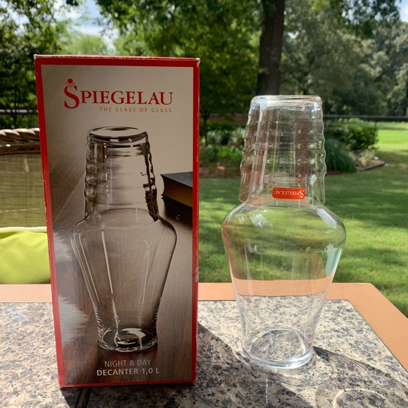 Spiegelau Glass Decanter - Picture 1 of 3
